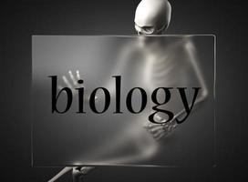 Biologiewort auf Glas und Skelett foto