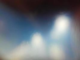 Defokussiertes Stadtnachtlicht gefilterter Bokeh abstrakter Hintergrund foto