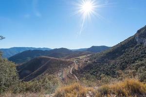 Landschaften der Berge der katalanischen Pyrenäen in Organya in Spanien foto