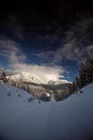 felsige Berge im Winter foto