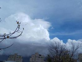 erstaunliche wolken in israel schöne aussicht auf das heilige land foto