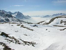 piz bernina gebirge in den schweizerischen alpen im kanton gr foto