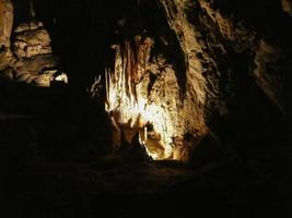 Karsthöhle in Postojna foto