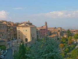 Blick auf Montepulciano in der Toskana, Italien foto