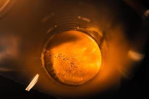 Kaffeemaschine und Tasse Espresso foto