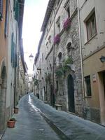 Blick auf die Burg von Sarteano auf den Hügeln der Toskana, Italien foto