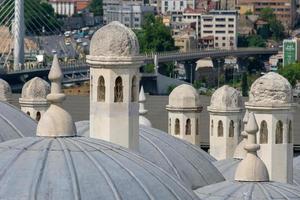 Istanbul, Türkei - 28. Mai. Blick über die Dächer der Süleymaniye-Moschee in Istanbul, Türkei am 28. Mai 2018 foto