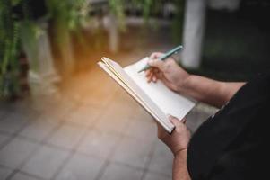 notizbücher für den unterricht denken sie daran, dinge zu vergessen. mit unseren eigenen Händen foto