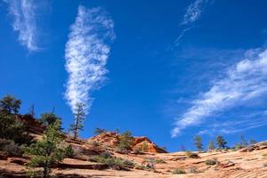 vertikale wolkenlandschaft in zion foto