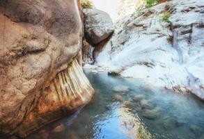 Malerischer Blick auf die Schlucht Göynük in der Türkei. Wunderschöner Berg foto