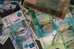 russisches geld und armenisches geld, armenien und russland banknote. Tapetengeschäft und Finanzen foto