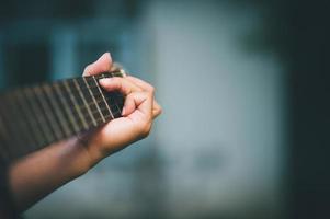 gitarre und natur gute atmosphäre foto