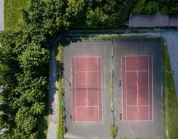 Tennisplätze von oben gesehen foto