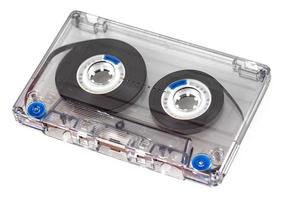 Nahaufnahme von Vintage-Audiokassette, isoliert auf weiss foto