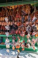 los angeles, kalifornien, usa, 2011. olvera street market schuhstand in los angeles, kalifornien, usa am 10. august 2011 foto