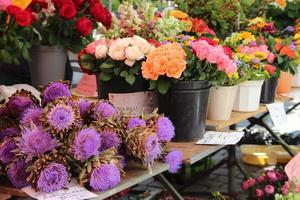 Blumen auf dem Markt foto