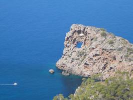 Blick auf das Meer in Valldemossa foto