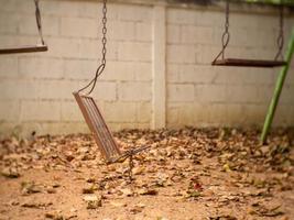 alter Spielplatz und Vintage foto