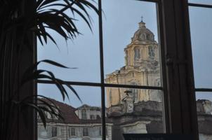 turin aus einem Fenster foto