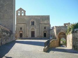 Santa Maria in Castello in Tarquinia foto