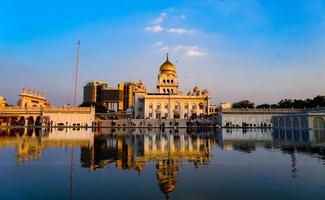 Bangla Sahib Gurudwara religiöser Ort für Sikhs foto