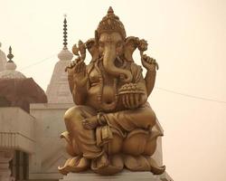 Lord Ganesha hinduistische Gottstatue foto