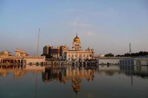 Bangla Sahib Gurudwara religiöser Ort für Sikhs foto