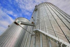 landwirtschaftliche Silos in Ontario, Kanada foto