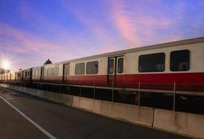 usa, boston longfellow bridge u-bahn u-bahn und verkehrsknotenpunkt foto