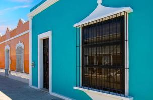 Mexiko, Avenue Paseo Montejo in Merida mit Museen, Restaurants, Denkmälern und Touristenattraktionen foto