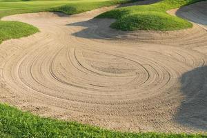 Golfplatz-Sandbunker-Hintergrund für das Sommerturnier foto