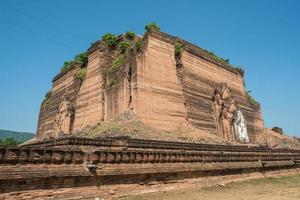 mingun pa hto daw gyi pagode die größte unvollständige pagode der welt in myanmar. foto