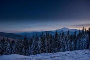 schöne Winterlandschaft foto