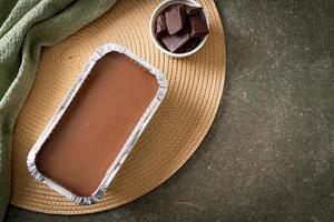 Schokoladenkuchen mit weicher Ganache foto