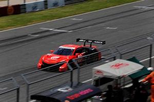 buriram thailand 7. oktober team racing fährt während des autobacs super gt round7 burirum united super gt rennen auf der chang international circuit, super gt rennen 2017, in buriram, thailand. foto