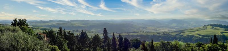 Panoramablick auf die Landschaft des Val d'Orcia Toskana foto