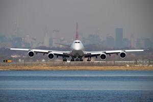 Boeing 747-800
