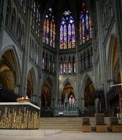 Metz, Frankreich, 2015. Innenansicht der Kathedrale von Saint-Etienne foto