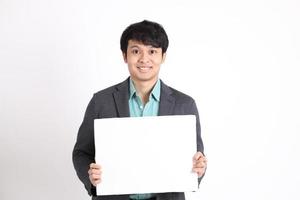 junger asiatischer Geschäftsmann foto