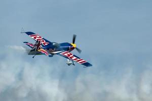 Eastbourne, East Sussex, 2012. Red Bull Matador bei Airbourne foto