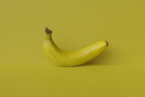 Banane mit isoliert auf gelbem Hintergrund foto