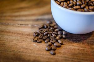 Kaffee auf Grunge Holz Hintergrund foto