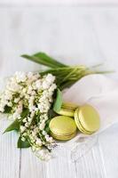 Macarons mit Basilikum und Limette foto