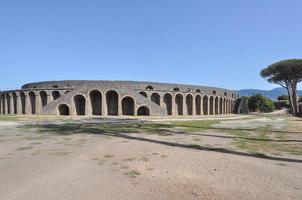 Ruinen des Amphitheaters in Pompeji foto