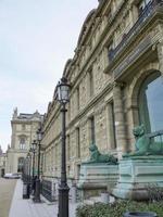 das musée du louvre louvre-museum in paris frankreich foto