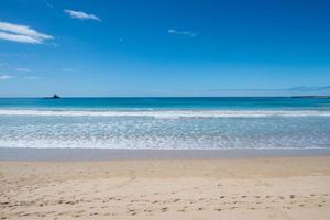 apollo bay der berühmte strand auf dem weg zur great ocean road, australien. foto