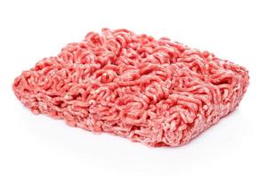 Hackfleisch isoliert auf weißem Hintergrund foto