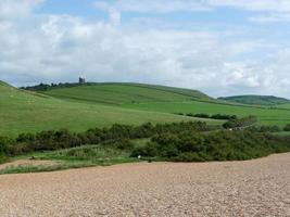 Landschaft mit Feldern und blauem Himmel foto