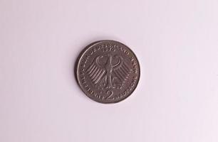 einzelne 2-dmark-Münze der nicht mehr gültigen Währung D-Mark aus Deutschland foto