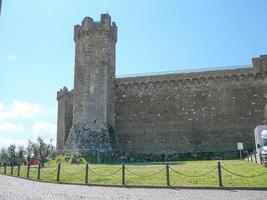 Blick auf die Stadt Montalcino foto